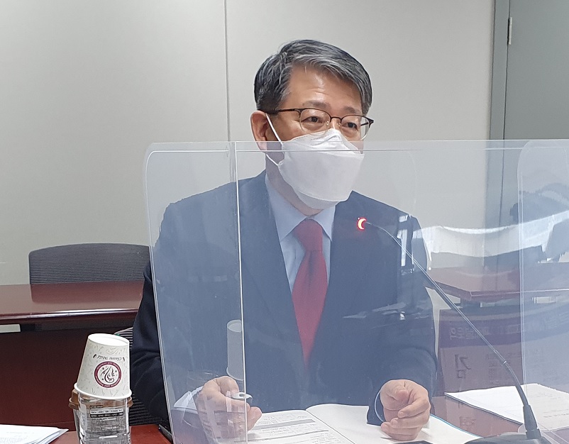 ���������Ǵ� �̰��� ����