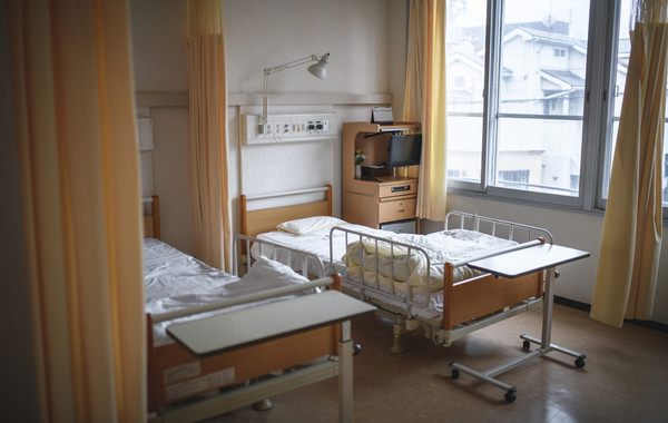 정부 방침에 따라 코로나19 병상을 일반 병상으로 전환한 병원들 중 행정명령을 받은 병원들은 다시 코로나19 치료병상을 마련해야 한다(사진출처: 게티이미지)