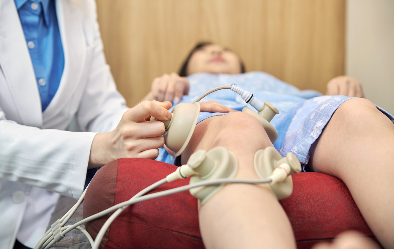 건강보험 보장성 강화 정책이 자동차보험 진료비 상승에도 영향을 미쳤다는 분석이 나왔다(사진출처: 게티이미지).