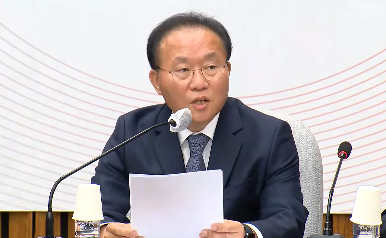 국민의힘 윤재옥 원내대표는 2일 국회에서 열린 원내대책회의에서 더불어민주당을 향해 간호법과 면허취소법 대안 마련에 협조하라고 요청했다(사진: 국민의힘 유튜브채널 오른소리 캡처).