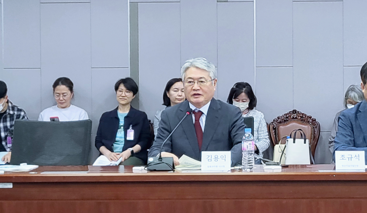 돌봄과미래 김용익 이사장은 방문의료 환경 조성은 중앙정부 사업을 넘어 공공과 민간의 합의된 의제로 만들어 나가야 한다고 강조했다(ⓒ청년의사).