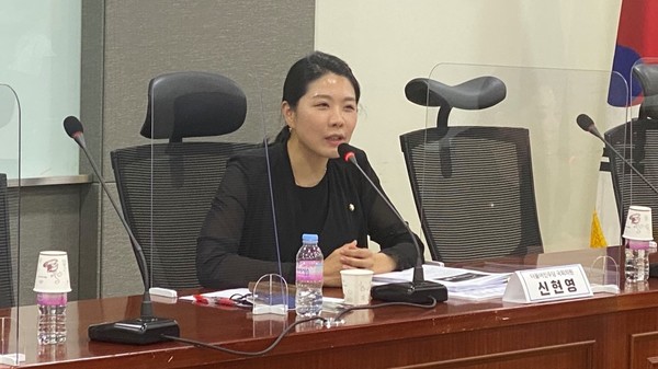 더불어민주당 신현영 의원이  지역사회 통합돌봄법을 대표발의했다.