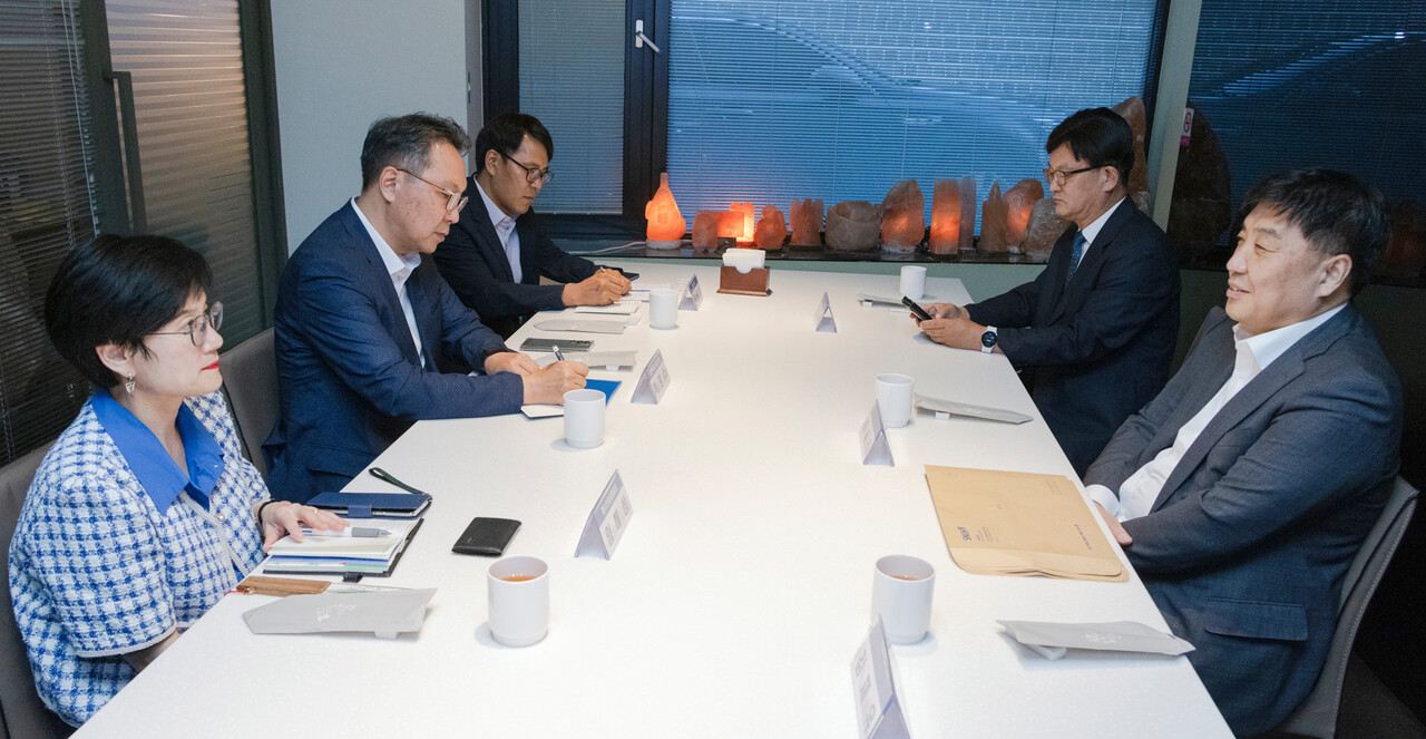 보건복지부는 8일 산부인과 학회·의사회와 간담회를 갖고 분만 인프라 보호와 필수의료 회생 방안을 찾았다.