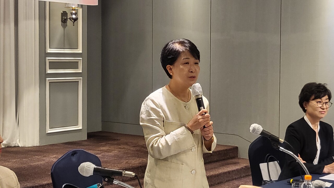 서울시간호사회 조윤수 회장은 간호사 정치인 발굴을 위한 '간호미래지도자 양성 과정'을 개최하겠다는 계획을 밝혔다(ⓒ청년의사).