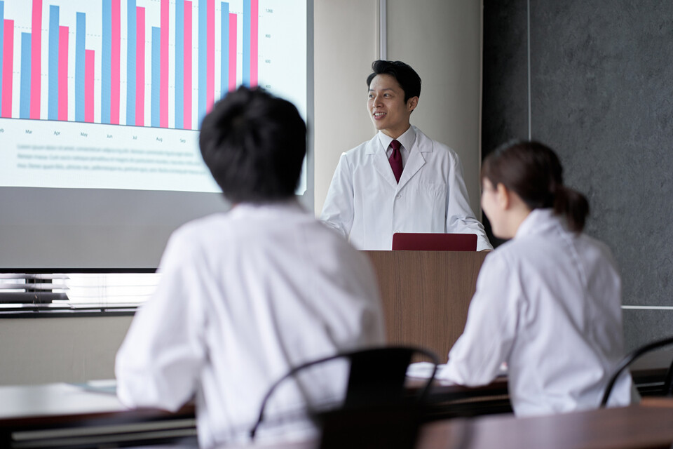 보건복지부가 실시한 의과대학 정원 확대 수요조사 결과 전국 40개 의대들은 2025년에는 최대 2,847명, 2030년에는 최대 3,953명의 정원을 늘려달라고 요청했다(사진출처: 게티이미지).