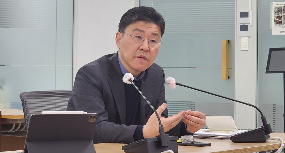 보건복지부 건강보험정책국 이중규 국장은 최근 전문기자협의회와 만나 '2차 건강보험 종합계획'에 대해 설명했다.