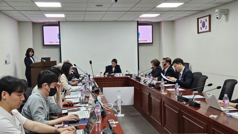 더불어민주당 신현영 의원과 한국소비자연맹은 19일 국회 의원회관에서 ‘전공의 수련-노동 환경 개선 방안’ 토론회를 개최했다(ⓒ청년의사).