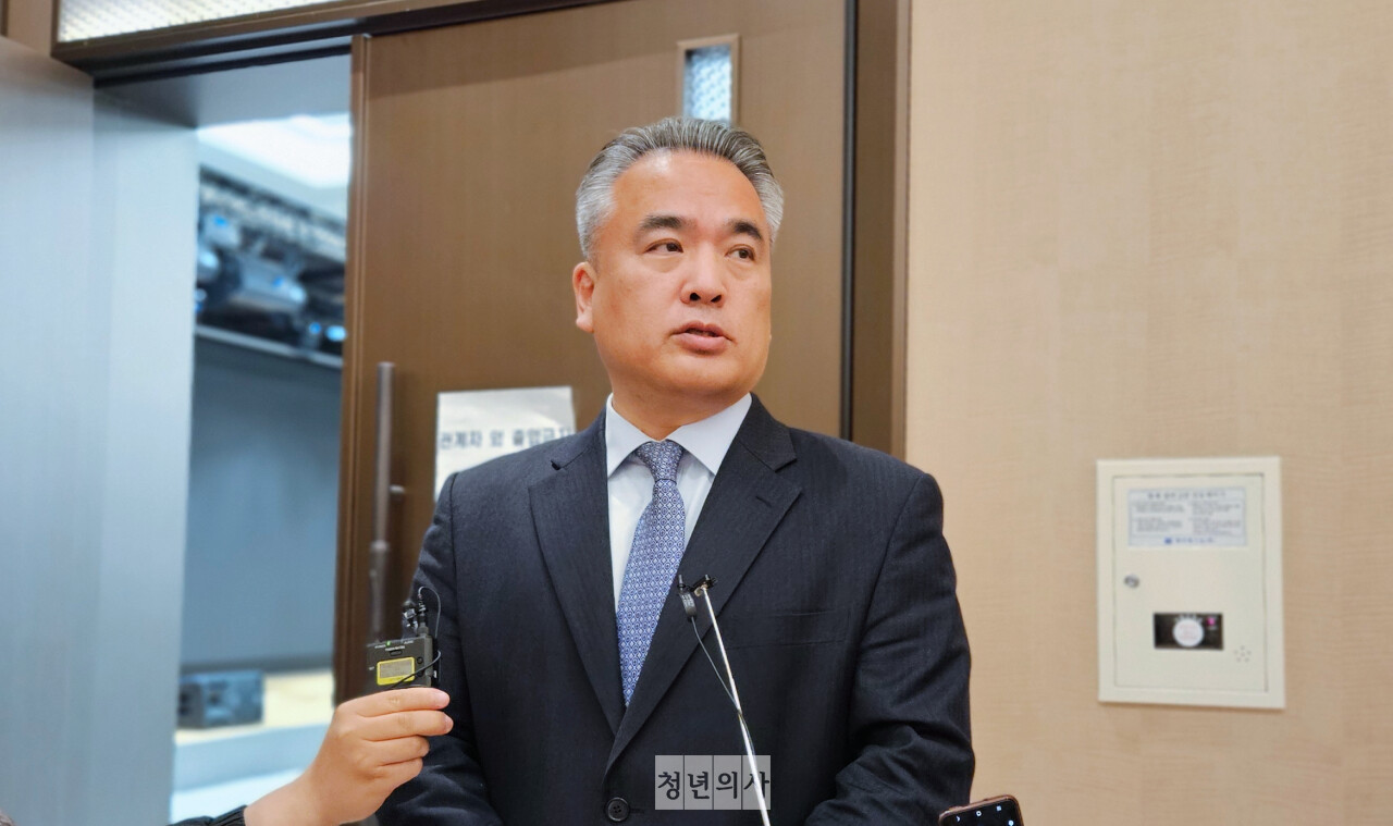 대한의사협회 비상대책위원회는 2025년도 증원이 최대 1천명 축소되더라도 원칙을 바꾸지 않겠다고 했다(ⓒ청년의사).