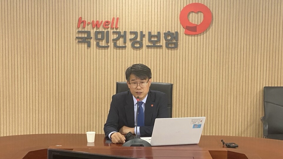 국민건강보험공단 김남훈 급여상임이사는 1일 오전 2025년도 요양급여비용(수가) 협상 완료 후 기자들과 만나 협상 결과를 설명했다.