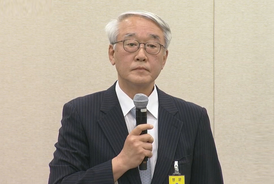 안덕선 원장은 지난달 26일 국회 보건복지위원회 청문회에 참석해 의대 정원 증원이 의학 교육에 미칠 영향에 대해 발언하기도 했다(국회의사중계 화면 갈무리).