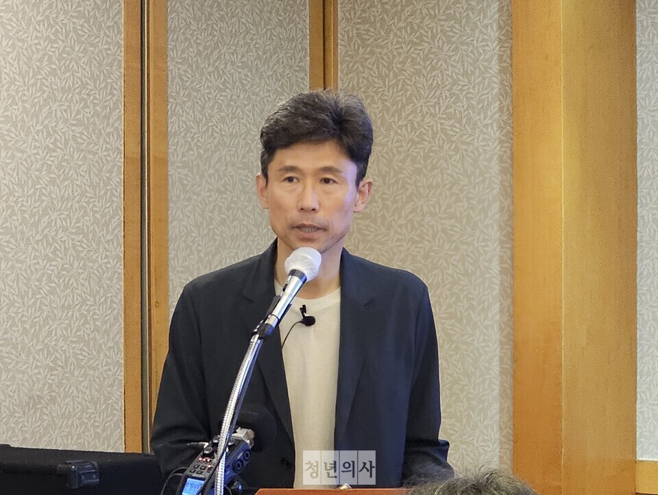 지난 6월 13일 열린 지놈앤컴퍼니 기자간담회에서 홍유석 총괄대표가 발언하고 있다. 