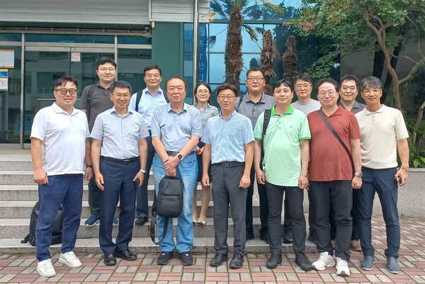 대한응급의학회  '응급의료 현안 개선 특별위원회' 위원들(사진제공: 응급의학회).