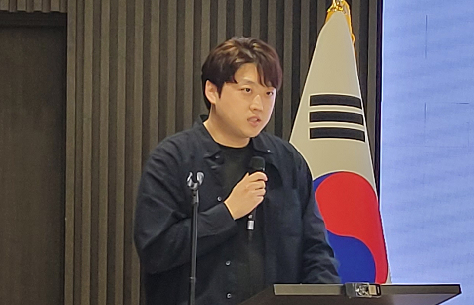 대한전공의협의회 박단 비상대책위원장은 31일 대한의사협회 임시대의원총회에 참석해 임현태 회장의 사퇴를 촉구했다.