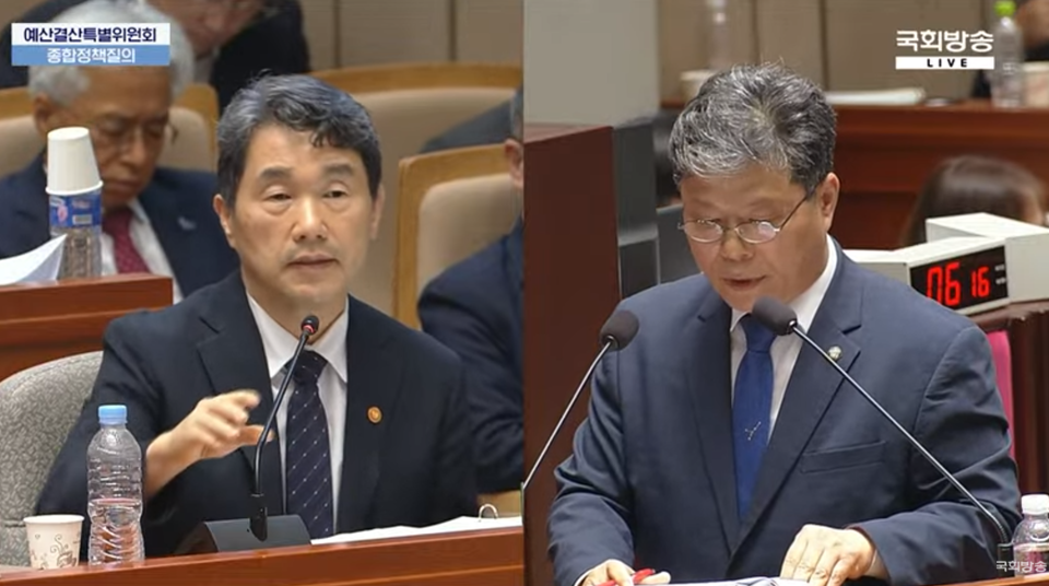 이주호 부총리 겸 교육부 장관(왼쪽)이 의·정 갈등과 관련해 ‘6개월만 버티면 이긴다’는 취지의 발언에 대해 재차 해명했다(사진출처: 국회방송 유튜브 갈무리).
