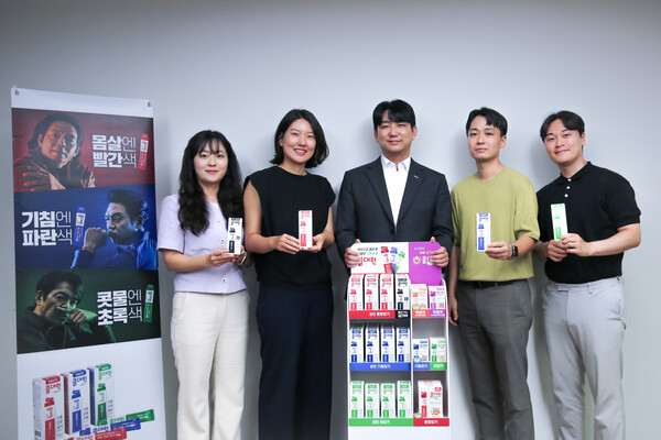 좌측부터 대원제약 개발1팀 권수경 매니저, 임효진 책임매니저, OTC마케팅팀 정현준 책임매니저, 브랜드커뮤니케이션팀 이규왕 책임매니저, 생산기획팀 김범수 매니저.(사진제공=대원제약)