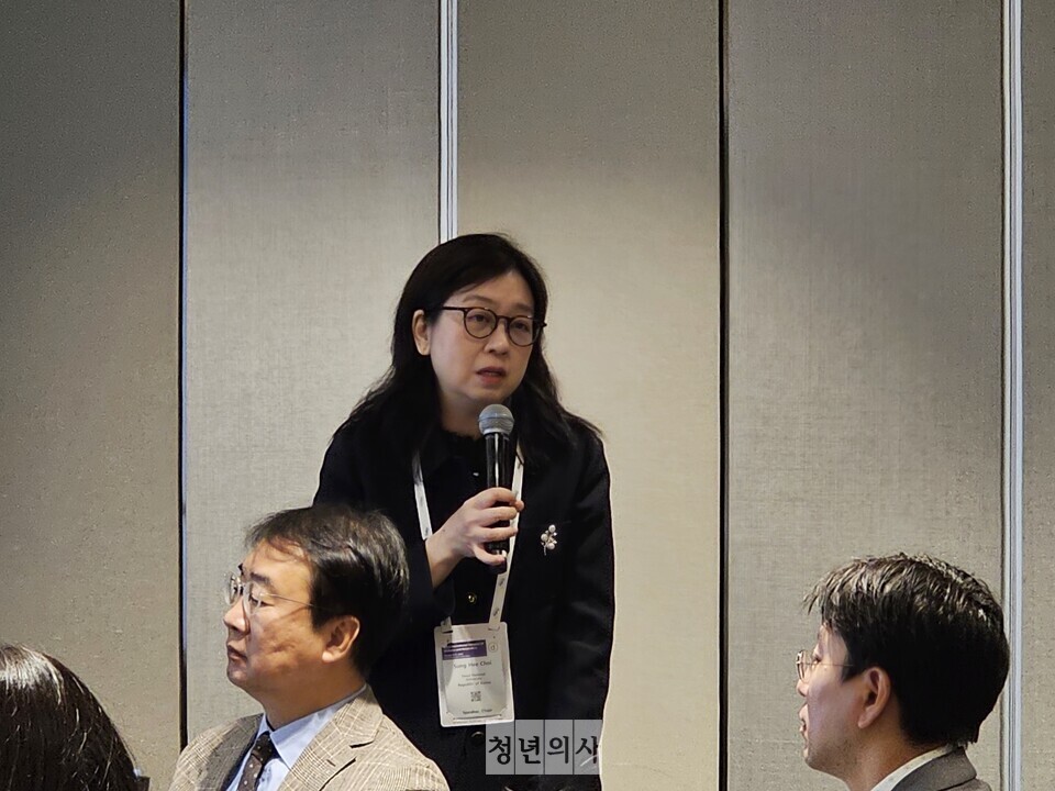 지난 9일 서울 광진구 그랜드 워커힐 서울 호텔에서 열린 2024 대한당뇨병학회 기자간담회에서 최성희 홍보이사(분당서울대병원 내과)가 답하고 있다.