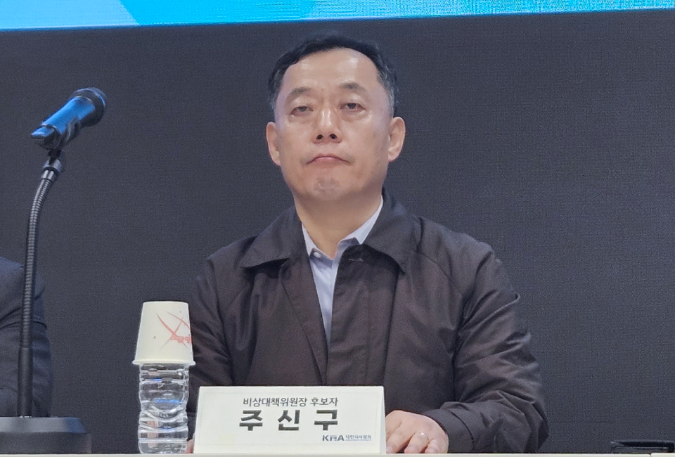 주신구 후보자는 대한병원의사협의회장으로 여야의정협의체에서 의료계가 즉시 철수해야 한다고 했다(ⓒ청년의사).