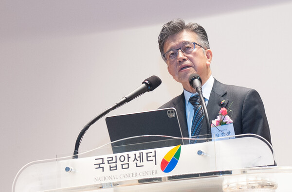국립암센터 양한광 원장은 13일 취임식에서 국가 암관리중앙기관으로서의 책임성 강화 등을 비전과 목표로 제시했다(사진 제공: 국립암센터).