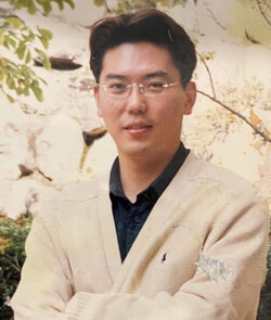 주수호 후보와 인연을 맺은 의약분업 투쟁 당시 조성윤 전문의(사진: 본인 제공)