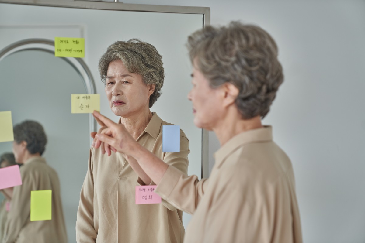 더불어민주당 김주영 의원이 치매 용어를 뇌인지저하증으로 변경하는 치매관리법 일부개정안을 대표 발의했다(사진출처: 게티이미지).