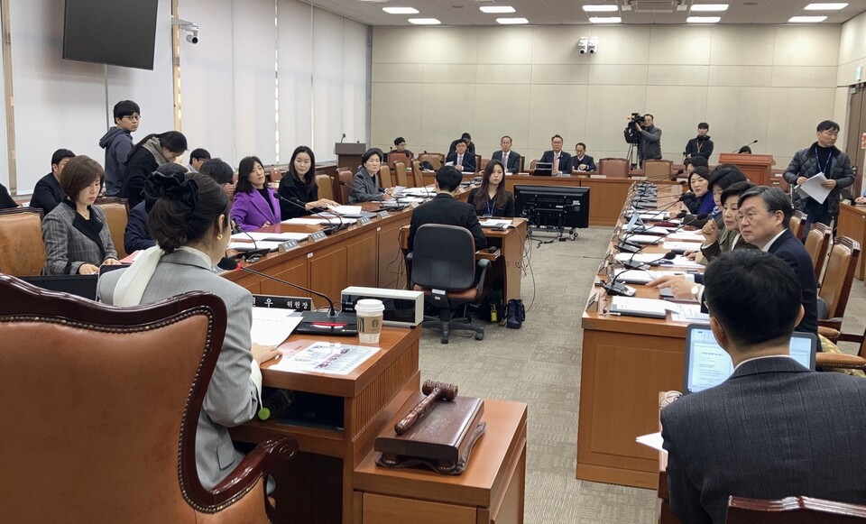 국회 보건복지위원회가 27일 법안심사제1소위원회를 열고 의료인력수급추계위원회 구성과 2026학년도 의대 정원 조정 내용을 담은 법안을 의결했다(ⓒ청년의사).