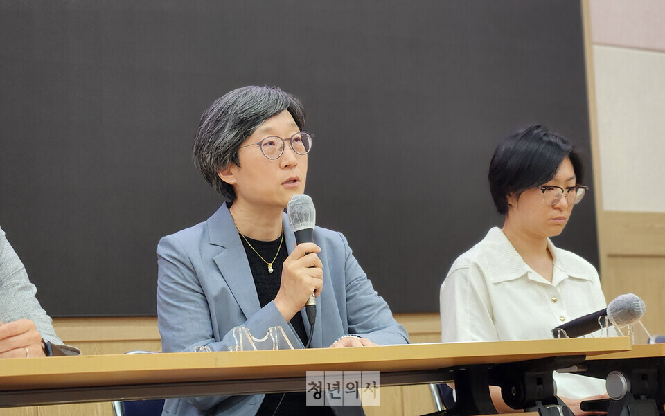 서울의대 교수 비대위원장을 지낸 강희경 교수 등 서울의대와 서울대병원 교수 4명이 전공의와 의대생을 비판하는 입장문을 냈다(ⓒ청년의사).