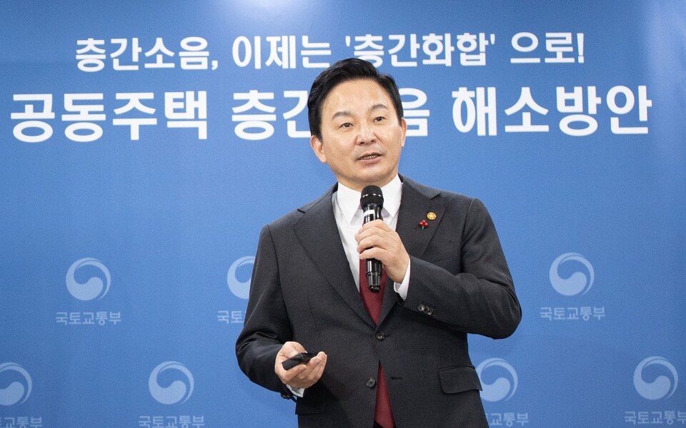 원희룡 전 국토교통부 장관이 "의료개혁에 극렬 저항하는 전공의, 의대생들에게 계속 끌려갈 순 없다"며 강경 대응을 요구하고 나섰다(사진출처: 원희룡 전 국토교통부 장관 페이스북).