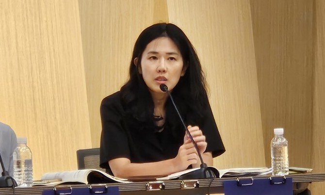 ​보건복지부의 ‘간호법 하위법령’ 입법예고가 늦어지며 일부 언론을 통해 의대생 복귀를 의식한 조치라는 분석이 나오는 가운데, 복지부 간호정책과 박혜린 과장(사진)은 쟁점에 대한 추가 논의가 필요할 뿐 의대생 등을 의식한 조치가 아니라는 입장을 밝혔다(ⓒ청년의사).