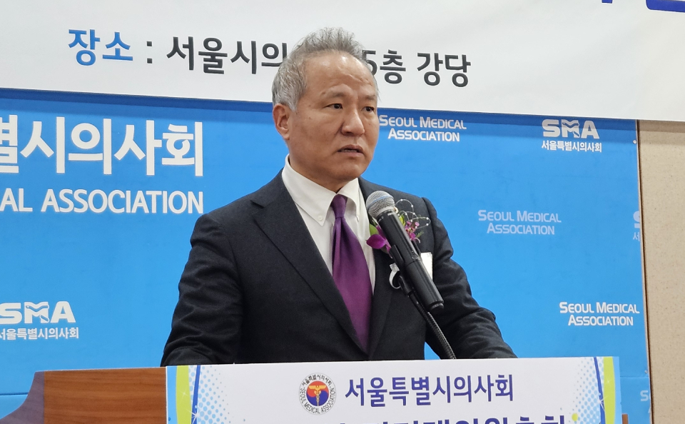 황규석 서울시의사회장은 의대생과 전공의 희생을 헛되이 만들어선 안 된다고 했다(ⓒ청년의사).