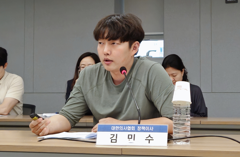 사직 전공의 출신 대한의사협회 임원들은 전공의 의견이 반영되지 않는 수련 평가 구조가 질적 저하를 불러온다고 지적했 다(ⓒ청년의사).