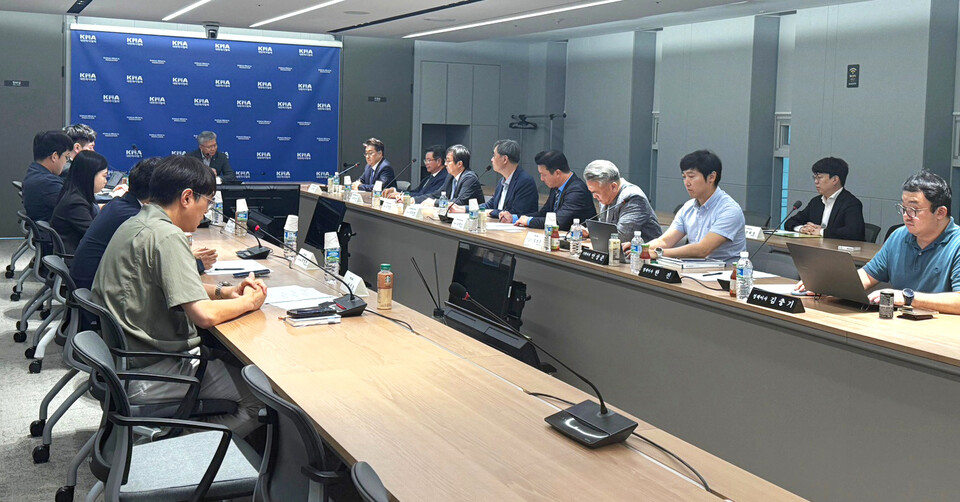 대한의사협회는 지난 15일 오후 4시 용산구 회관에서 대한수련병원협의회, 대한전공의협의회 비상대책위원회와 비공개 간담회를 진행했다(사진제공: 대한의사협회).