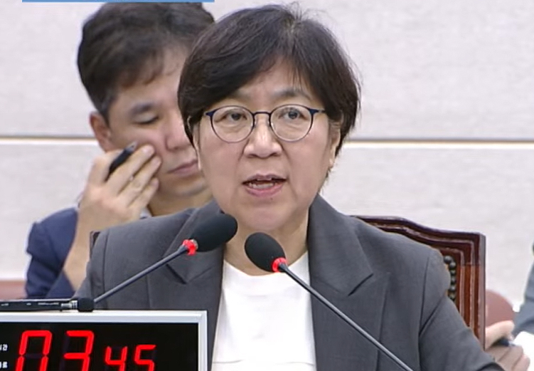 국회 보건복지위원회가 정은경 보건복지부 장관 후보자에 대한 인사청문 경과 보고서를 채택했다(사진출처: 국회방송 공식 유튜브 생중계 갈무리). 