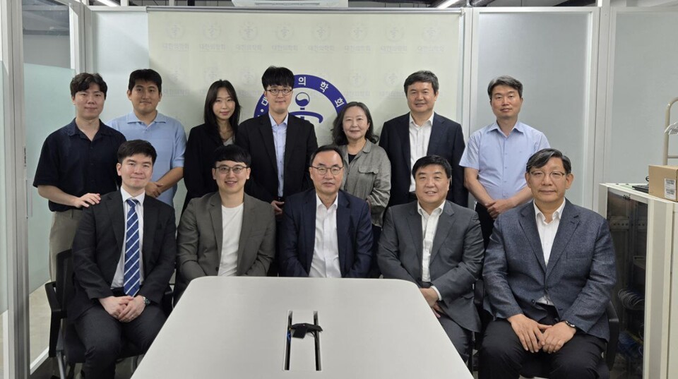 대한전공의협의회 비상대책위원회는 지난 21일 대한의학회와 간담회를 열고 의료 현안을 논의했다(사진제공: 대전협).