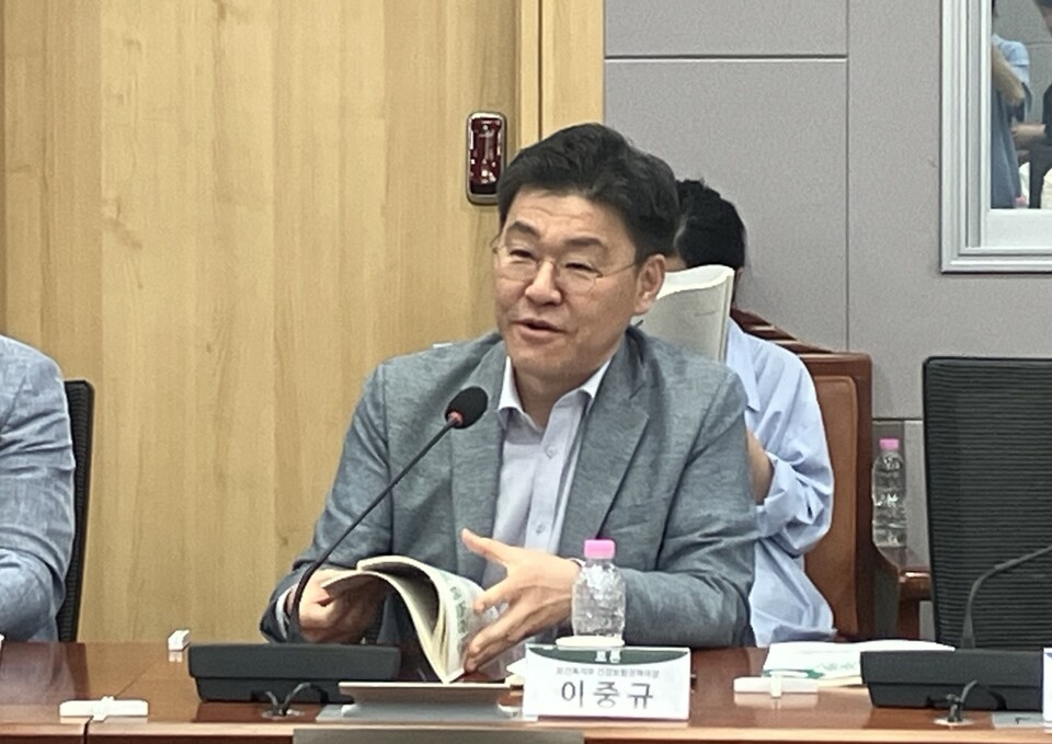 보건복지부 이중규 건강보험정책국장은 병상 과잉 문제를 건강보험 진료비 증가 원인으로 보고 공급 구조를 조정하겠다고 했다(ⓒ청년의사). 