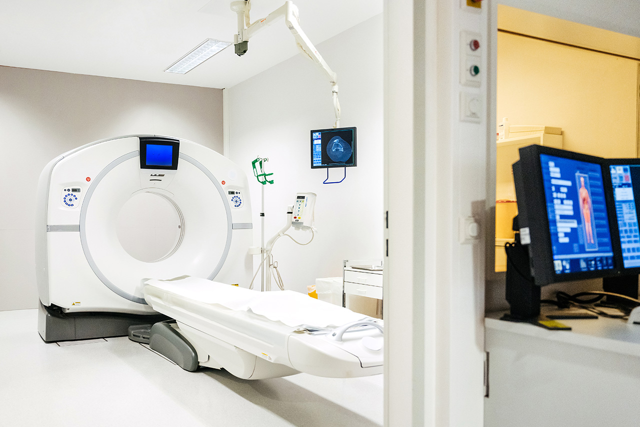 건강보험심사평가원이 최근 '2023년(1차) 영상검사 적절성평가 결과'를 공개했다. 1,694개 기관이 약 5,543억원을 청구한 것으로 나타났다(사진 출처: 게티이미지).