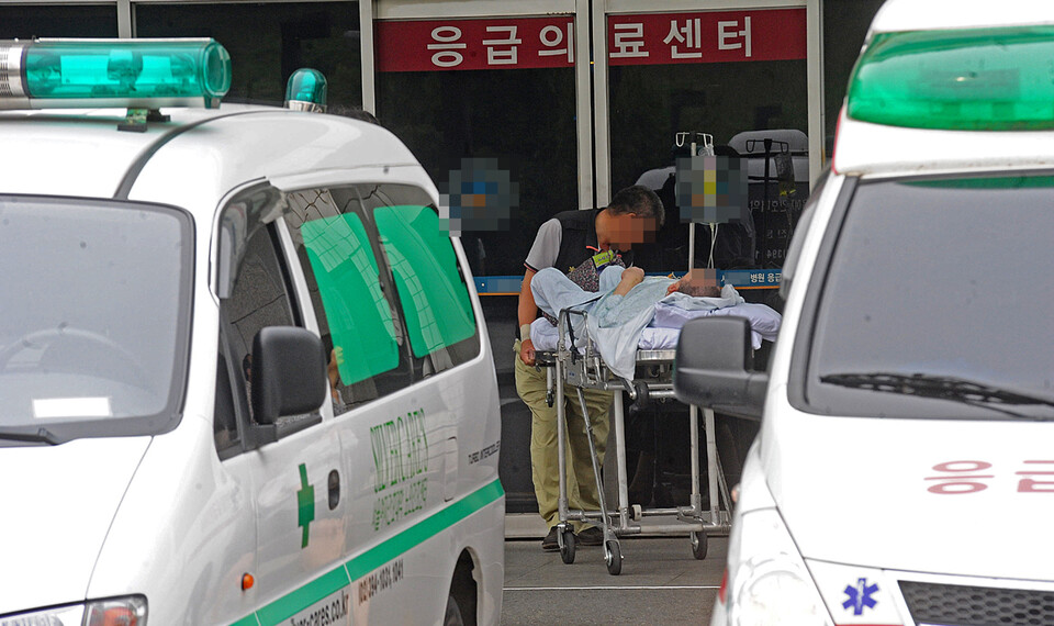 응급실을 내원한 손상환자 수는 줄었지만 입원과 사망은 오히려 늘어난 것으로 나타났다. 질병관리청은 의료계 상황으로 중증환자가 늘어난 것으로 원인으로 꼽았다(ⓒ청년의사).