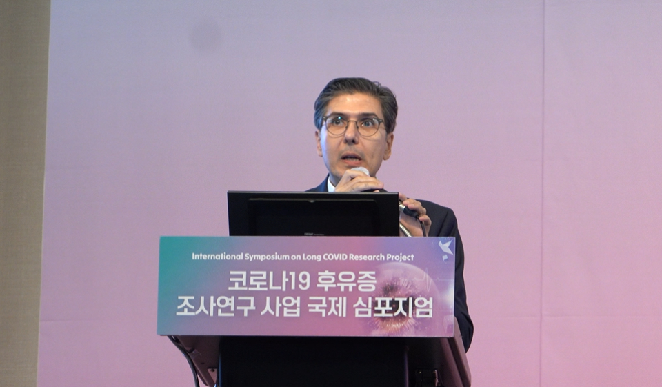자야드 알 알리 박사는 코로나19 후유증 '롱코비드' 대응을 위한 국제 사회 협력을 강조했다(ⓒ청년의사).