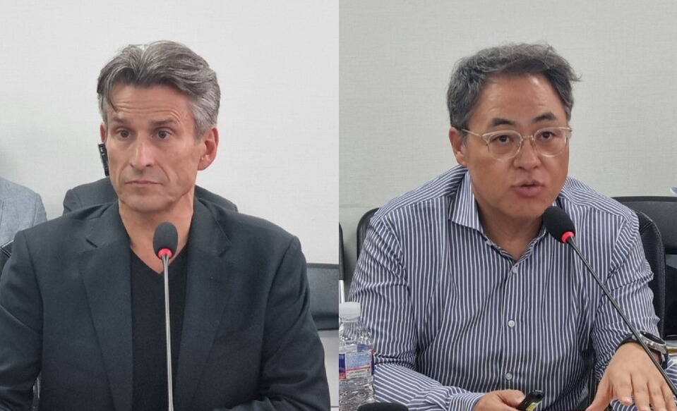 AWS(Amazon Web Services) 롤랜드 일링(Rowland Illing) 최고의학책임자와 김·장법률사무소 이병남 고문은 의료 마이데이터 활용을 위한 신뢰 기반 인프라 구축과 규제 완화, 제도적 지원의 필요성 등을 이야기했다(ⓒ청년의사).