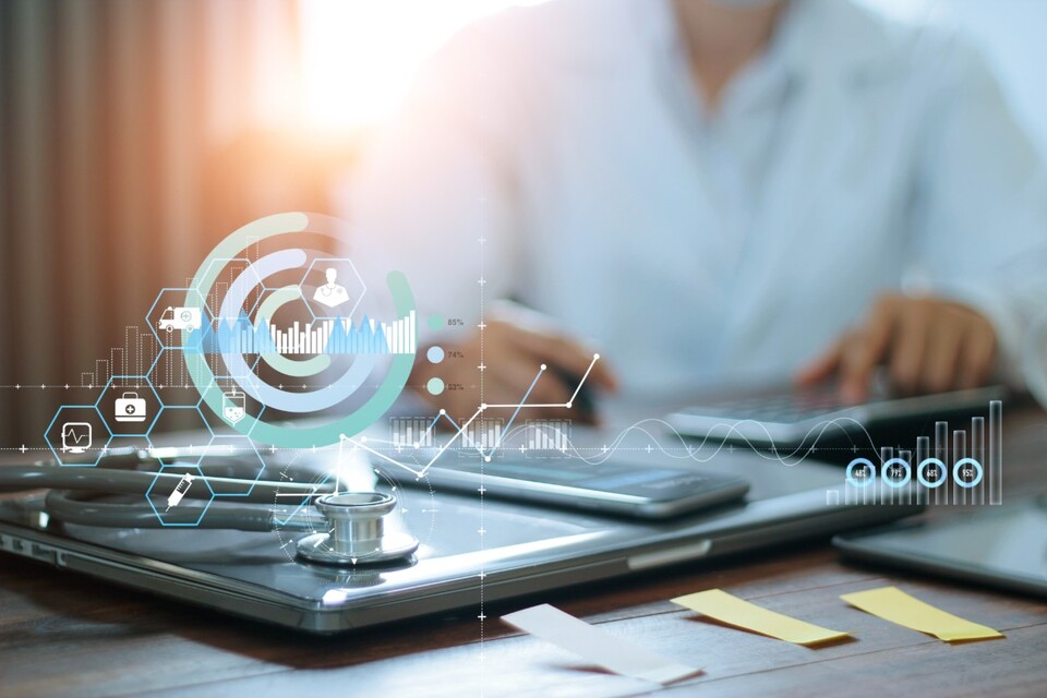 조국혁신당 김선민 의원이 행위별 수가제도 한계를 보완하기 위한 '대안적 지불제도' 도입 근거를 담은 '국민건강보험법 개정안'을 대표 발의했다(사진출처: 게티이미지). 