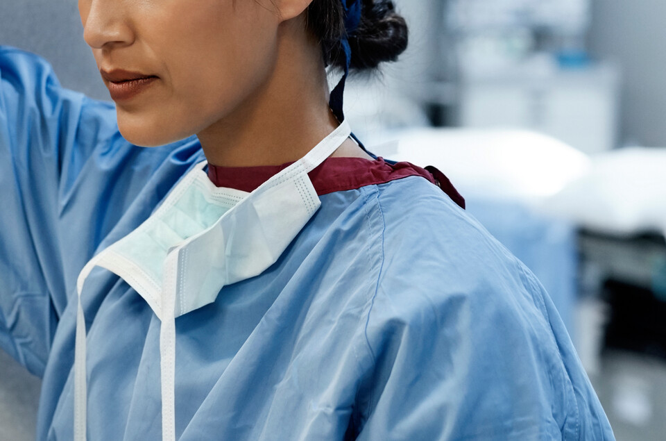 아주대병원 권역외상센터에서 발생한 의료진 폭행 사건을 계기로 추진된 응급의료법 개정안이 국회 보건복지위원회 법안심사소위원회를 통과하자 의료계가 환영의 입장을 밝혔다(사진 제공: 게티이미지).