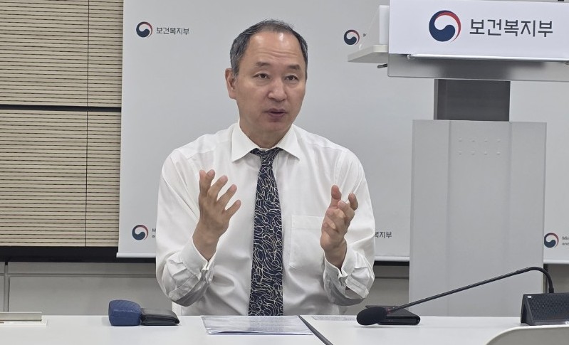 보건복지부 곽순헌 건강정책국장은 전문기자협의회와 간담회를 통해 '일차의료 만성질환관리사업' 추진계획을 설명했다(©청년의사).