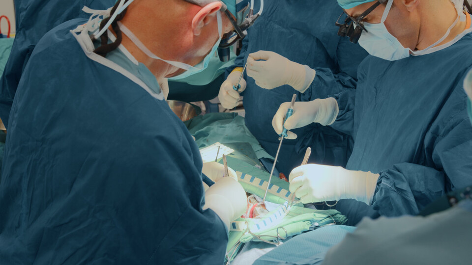 식품의약품안전처가 필수의료기기 지정을 위한 관련 법 개정 필요성을 강조했다(사진 출처 : 게티이미지).