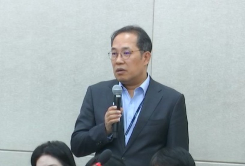 보건복지부 김국일 보건의료정책관은 22일 국회 보건복지위원회 국정감사에 참석해 의료기관 개설자 책임보험 가입 의무화에 대해 고민 중이라고 밝혔다(국회방송 갈무리).