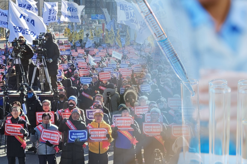 대한의사협회는 오는 11일 보건복지부 세종청사 앞에서 '검체검사 제도 개편 강제화 전면 중단 촉구 대표자 궐기대회'를, 16일에는 국회 앞에서 '국민건강수호 및 의료 악법 저지를 위한 전국의사대표자궐기대회'를 개최한다(ⓒ청년의사).