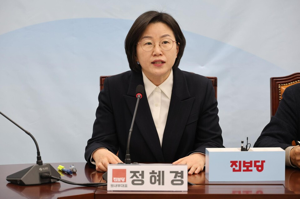 ������ ������ �ǿ��� �����˸� ������ �Ƿ����� ���� ������ ��ȭ�ϴ� '�Ƿ�� ������'�� �����ߴ�(������ó: ������ ������ �ǿ� ���� ���̽���). 