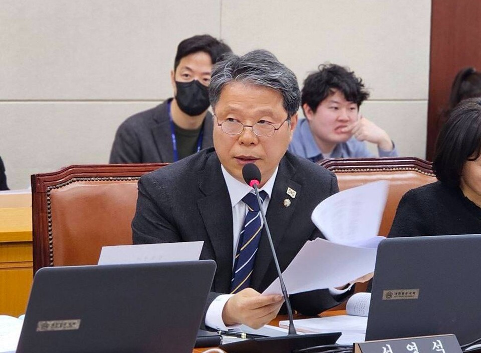 더불어민주당 서영석 의원이 '국가필수의료기기'로 지정·관리하는 '의료기기법 개정안'을 대표 발의했다(사진출처: 더불어민주당 서영석 의원 페이스북). 