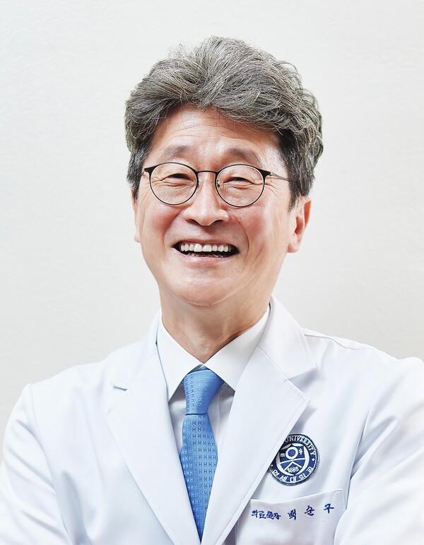 백순구 원주의무부총장 겸 의료원장